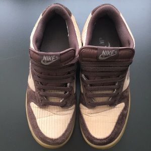 Used Nike SB for sale, corduroy/crushed suede